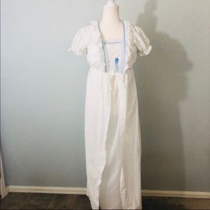 Vintage motherhood maternity nursing night gown.